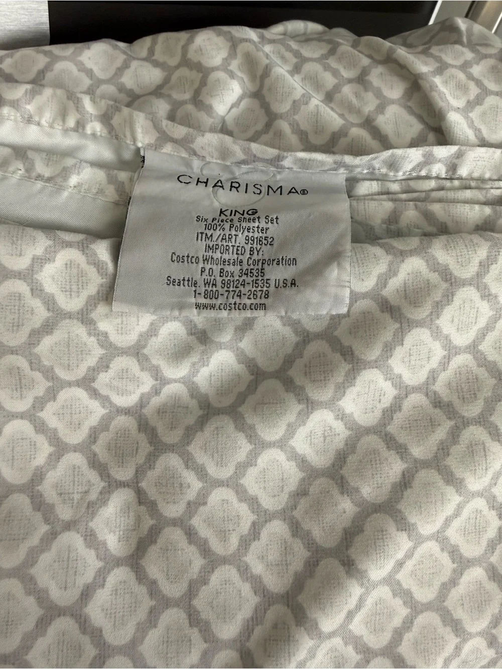Charisma Gray and White Geometric King Sheet Set